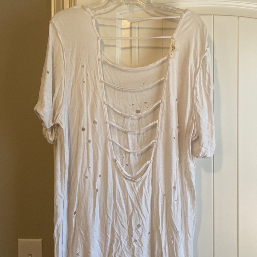 White tunic - Picture 2 of 2